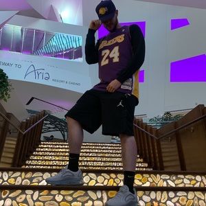 Meet your Posher, Evan